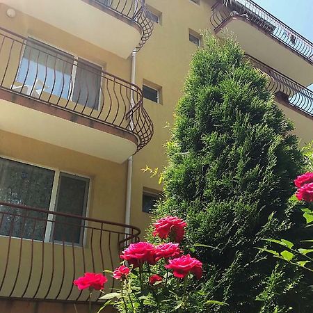 Guest House Villa Rose Primorsko Dış mekan fotoğraf